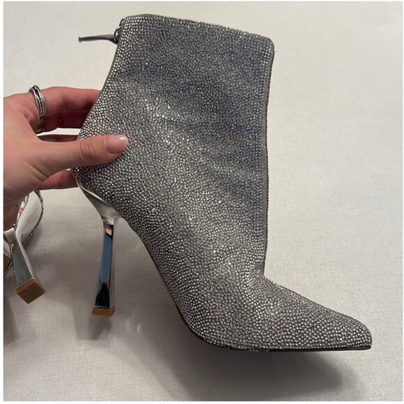 Steve Madden Callen Silver Rhinestone Ankle Pointed Toe 4.35" Mirror Heel 8 Boot - Picture 6 of 15